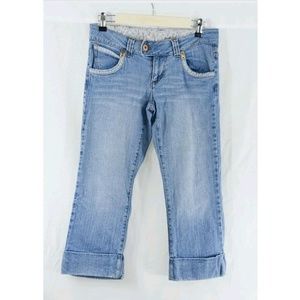   BONGO- JUNIORS- Light Wash- Capri Pants- Size 7